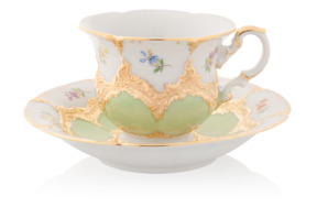 Чашка чайно-кофейная Meissen с блюдцем 160мл Форма В, россыпь цветов, салатовая
