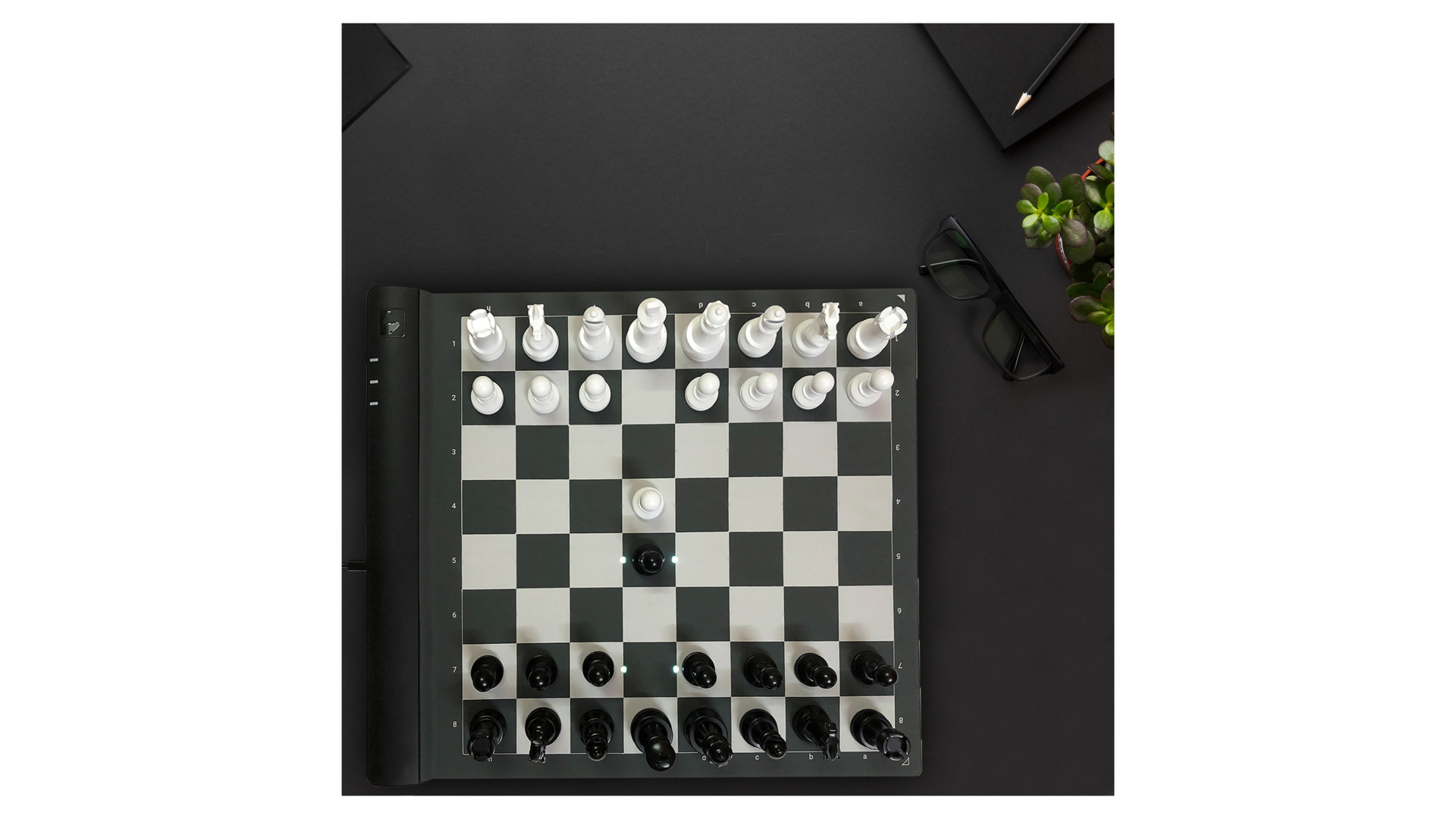 Умные шахматы Square Off Pro 52х46 см, композит