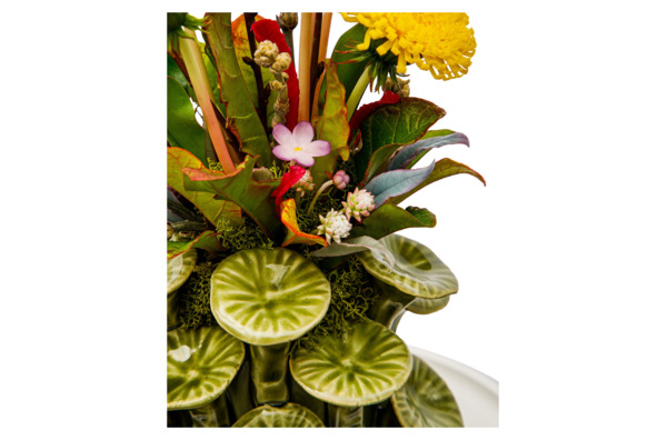 Композиция из холодного фарфора в керамическом кашпо Одуванчики Н25 см 5 шт с полевыми цветами