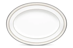 Блюдо овальное Noritake Монтвейл Платиновый кант 37см