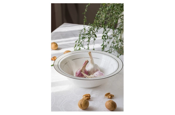 Салатник круглый Noritake Монтвейл Платиновый кант 24,5 см, фарфор костяной