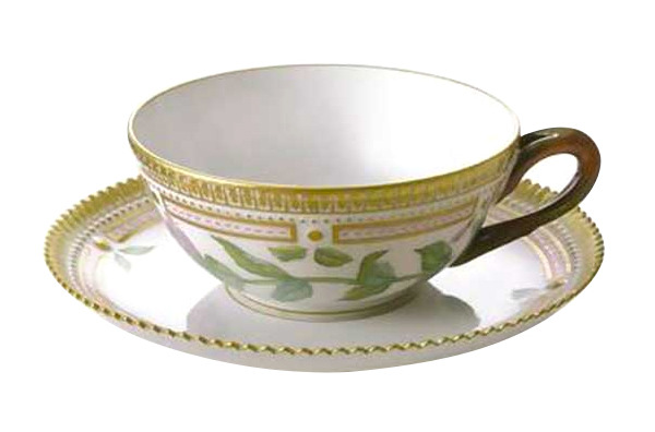 Чашка чайная с блюдцем 220мл "Флора Даника"