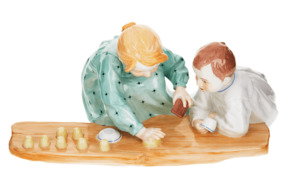 Фигурка Meissen 11 см Дети, играющие в песке, Юлиус Конрад Хеншель, 1906г