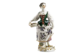 Фигурка Meissen 14,5 см Девочка с корзинкой цветов, И-ИКэндлер,1740г, пара к 60336