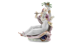 Фигурка Meissen Восточная женщина с флейтой, красно-золотистая