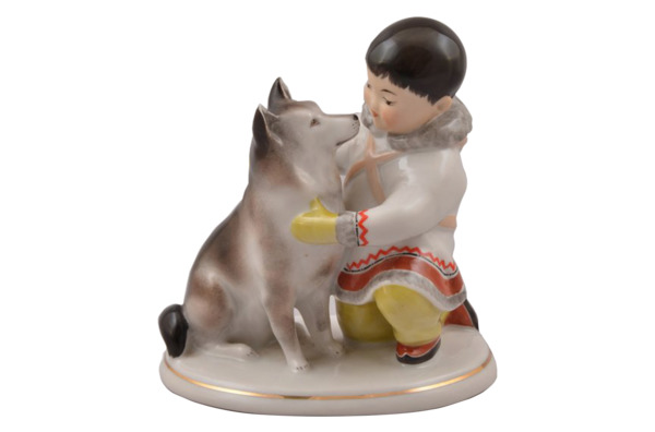 Скульптура ИФЗ Якут с собакой, фарфор твердый