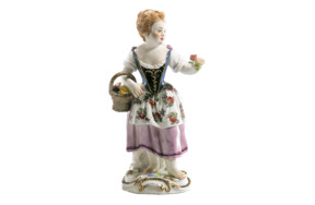 Фигурка Meissen 15,5см Девочка с корзинкой с цветами (И.-И.Кэндлер,1740г.) (пара к 60320)