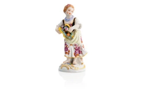 Фигурка Meissen 14 см Девочка с цветами в шляпе, И-ИКэндлер,1740г, пара к 60312
