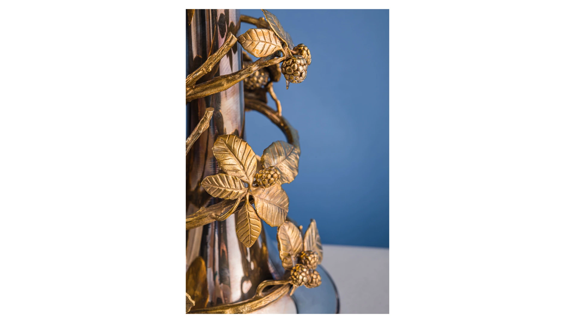 Подсвечник Odiot Золотая ягода 29 см, серебро 925 с позолотой