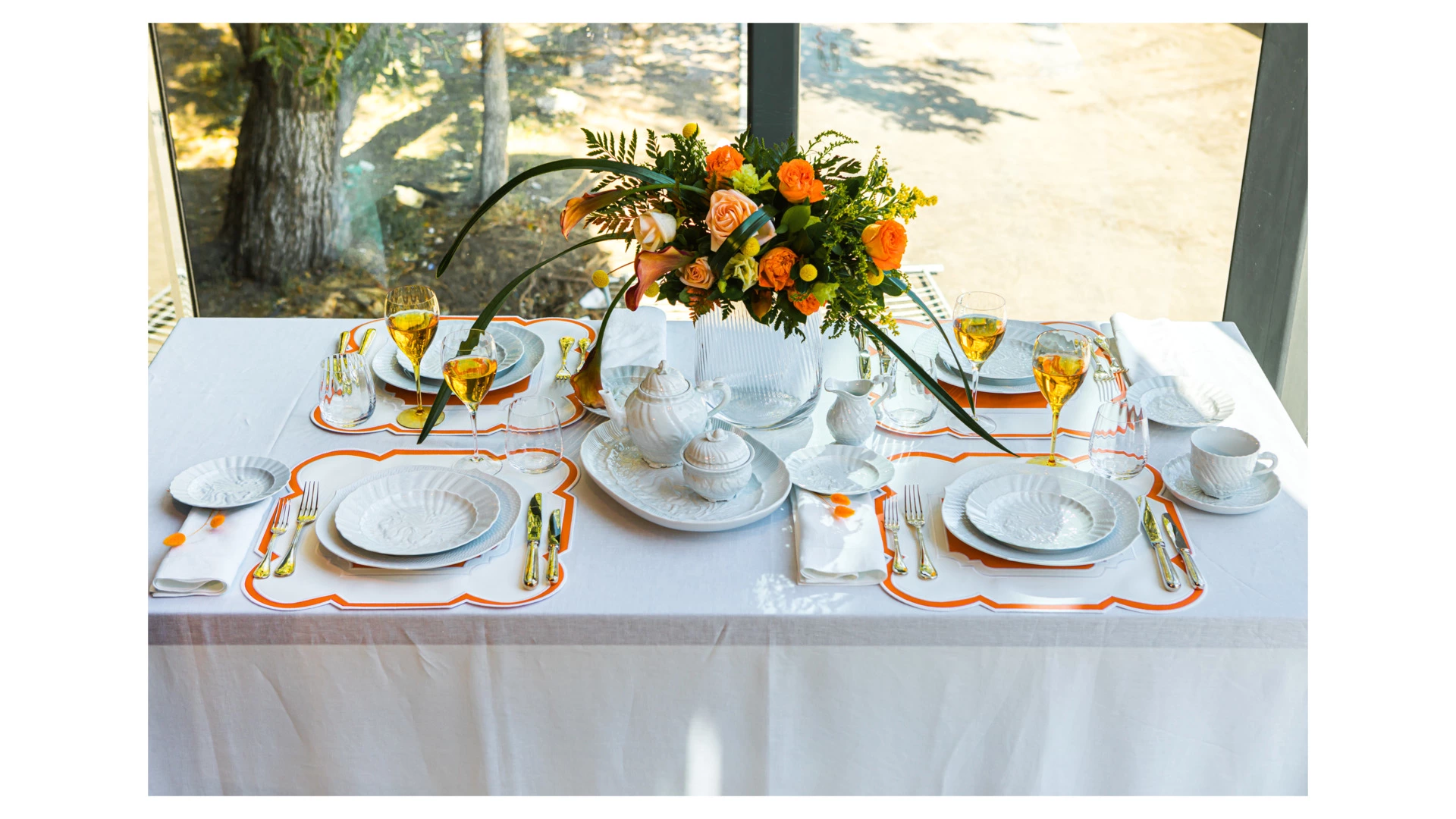 Чашка чайная с блюдцем Meissen Лебединый сервиз, белый рельеф 250 мл