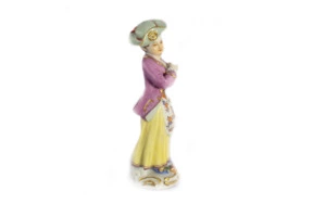 Фигурка Meissen 13 см Девочка в переднике , И-ИКэндлер,1740г, пара к 60372
