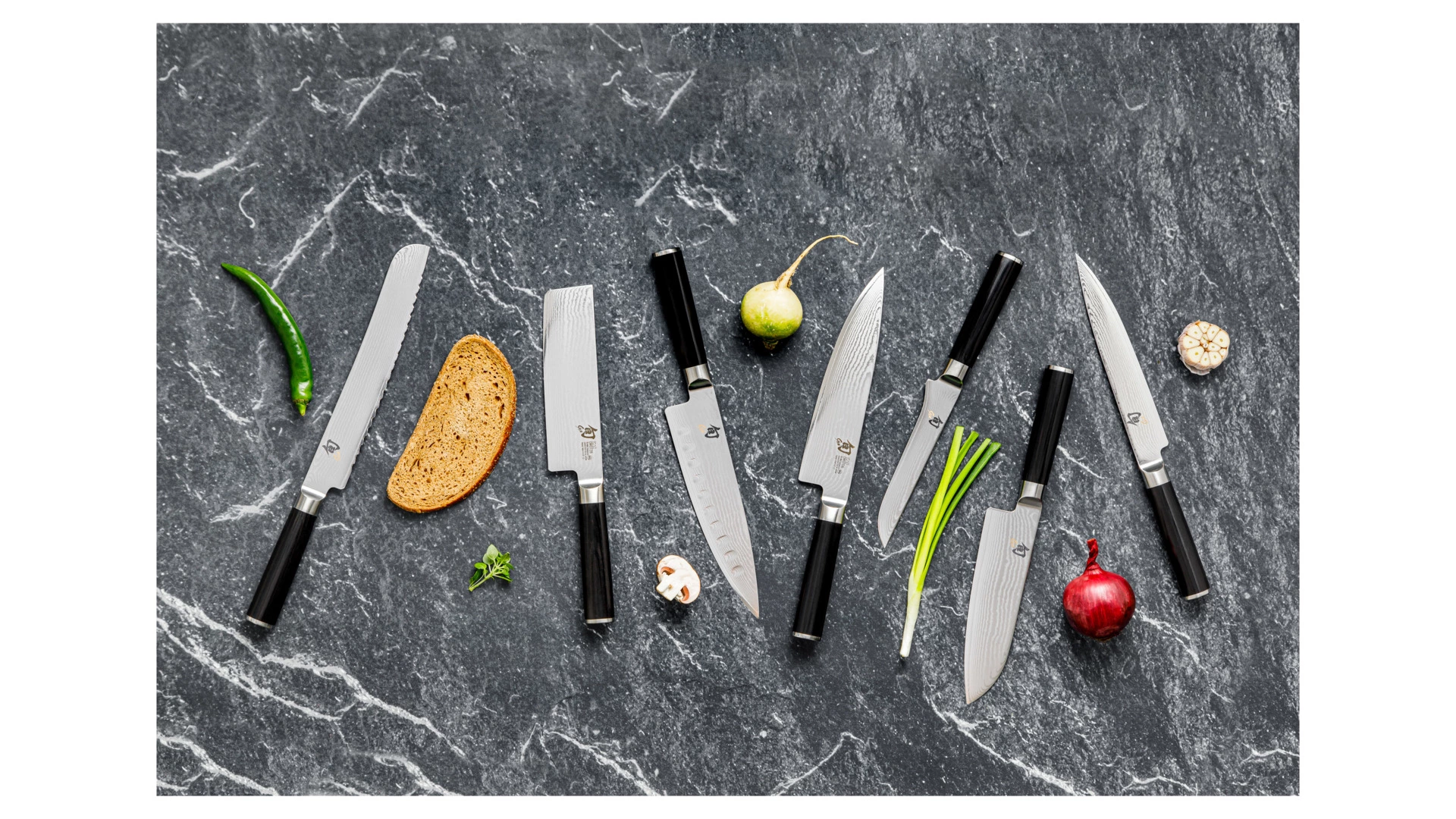 Нож для тонкой нарезки KAI Шан Классик 18 см, дамасская сталь, 32 слоя