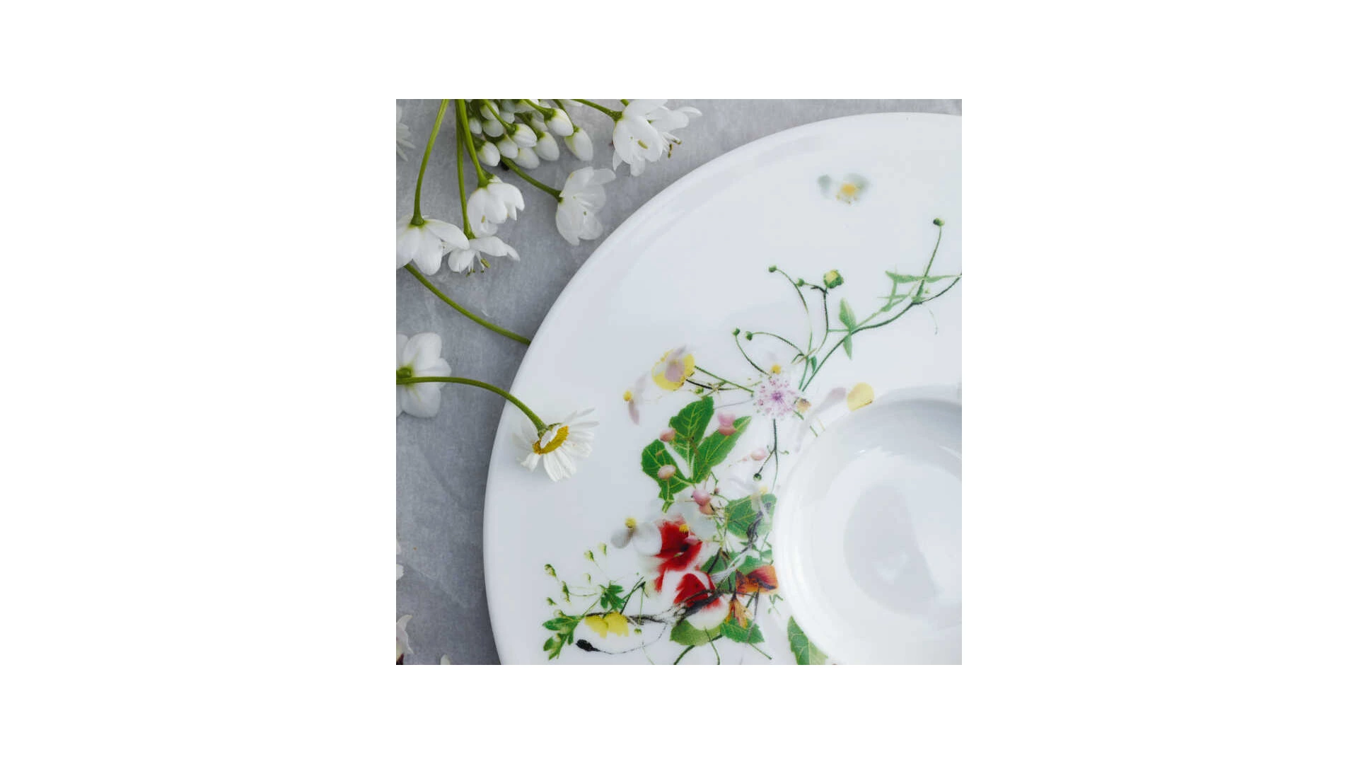 Салатник Rosenthal Дикие цветы 22 см, фарфор костяной