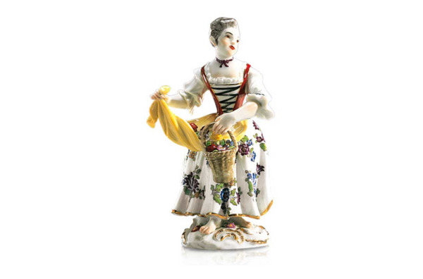 Фигурка Meissen 15 см Девочка с корзинкой цветов, И-ИКэндлер,1740г, пара к 60302
