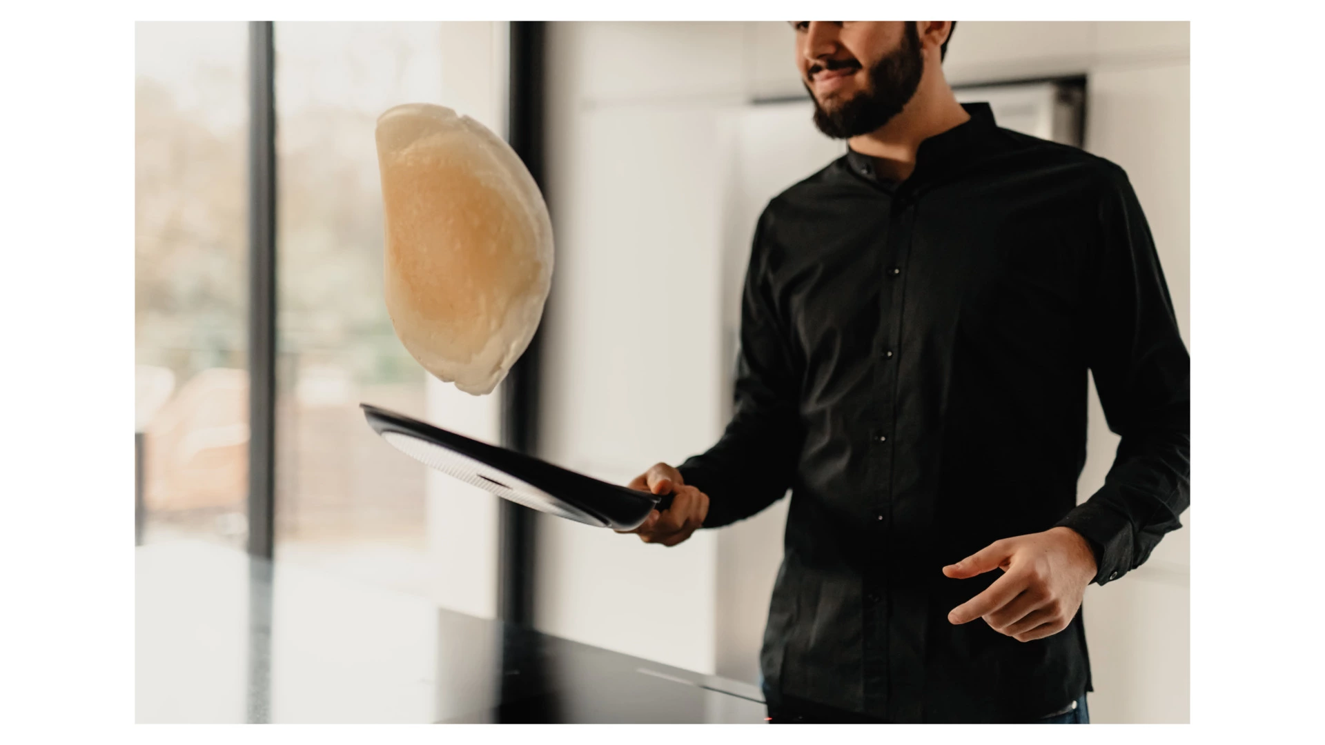 Сковорода блинная со скошенным краем Gastrolux 28 см, алюминий литой, ручка фиксированная