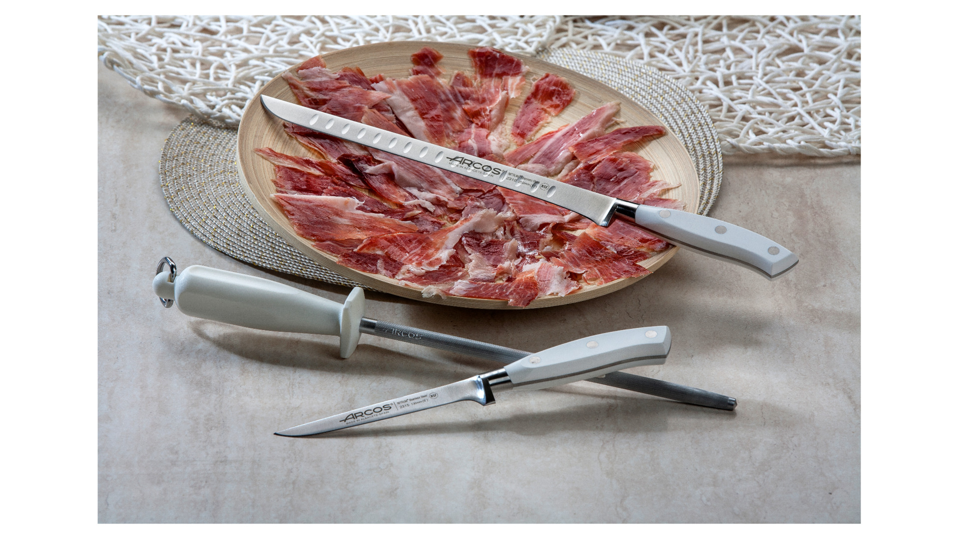 Нож кухонный для нарезки Arcos Riviera Blanca 25 см, сталь нержавеющая, белый