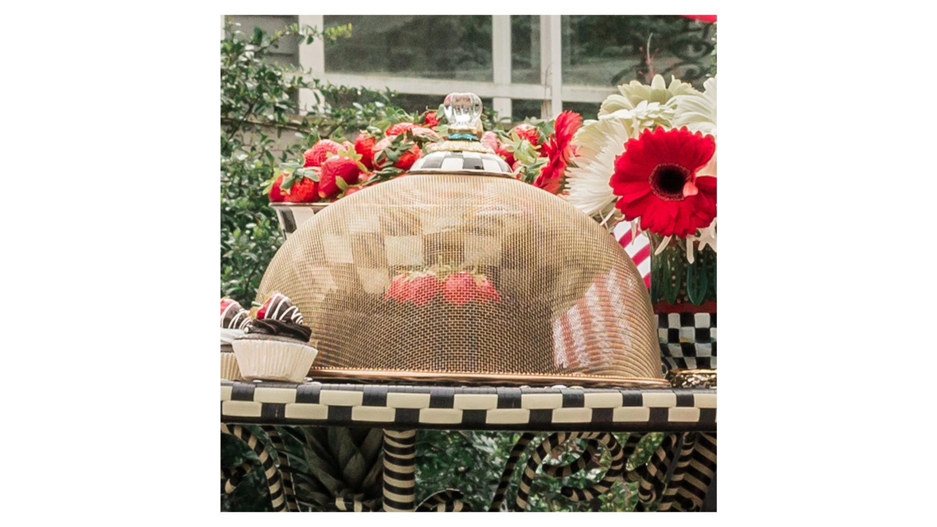 Купол для блюд Mackenzie-Childs Countly Check Сетка 38x27 см, сталь нержавеющая