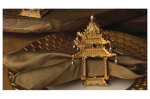Набор колец для салфеток L’Objet Пагода, 2 шт, позолота, кристаллы Сваровски, речной жемчуг, п/к