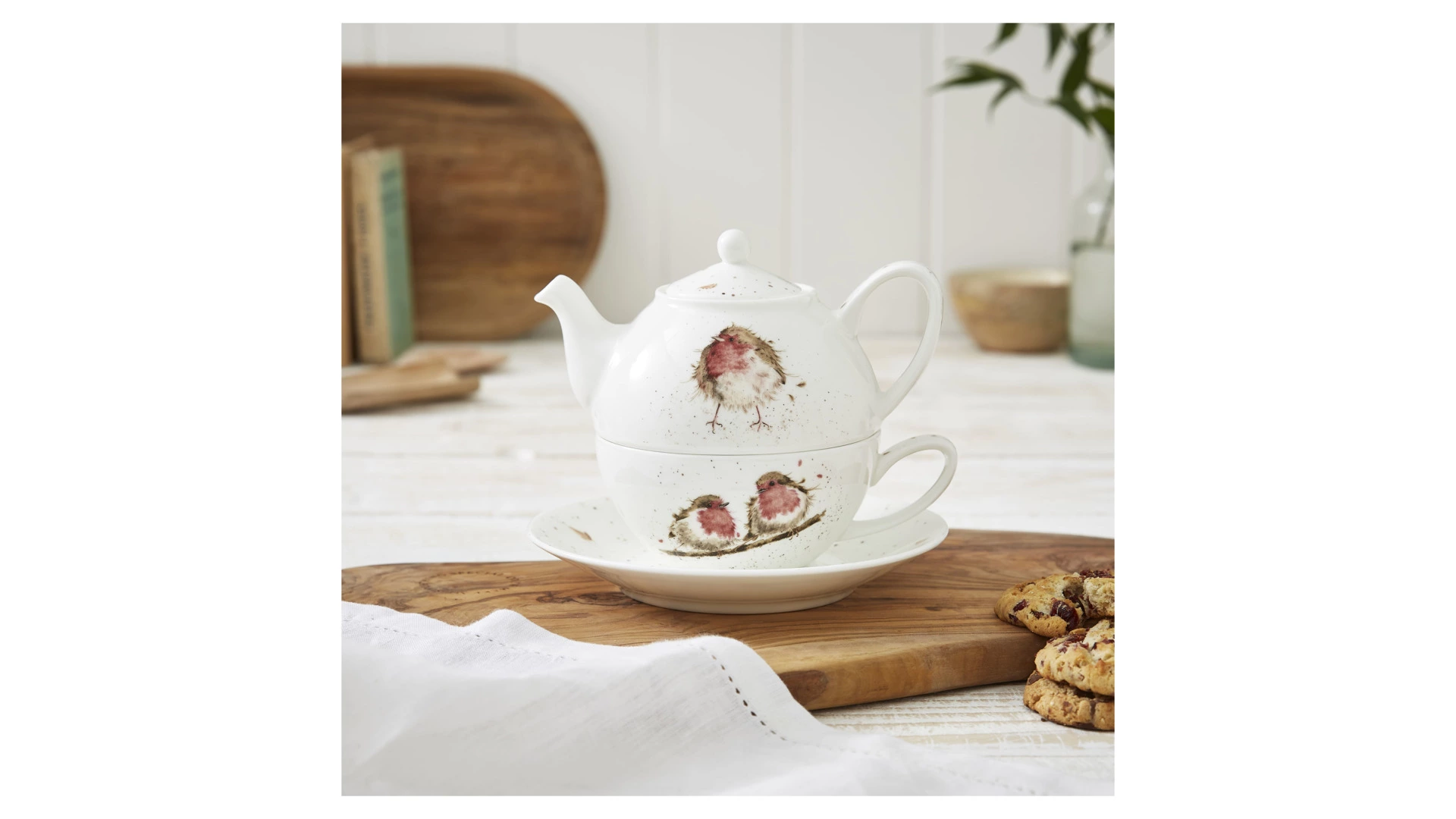Набор Эгоист Royal Worcester Забавная фауна Малиновка, чайник и чашка с блюдцем, 300 мл