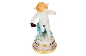 Фигурка Meissen Дразнящийся купидон с маской 19 см, Генрих Швабе, 1877-1880 гг