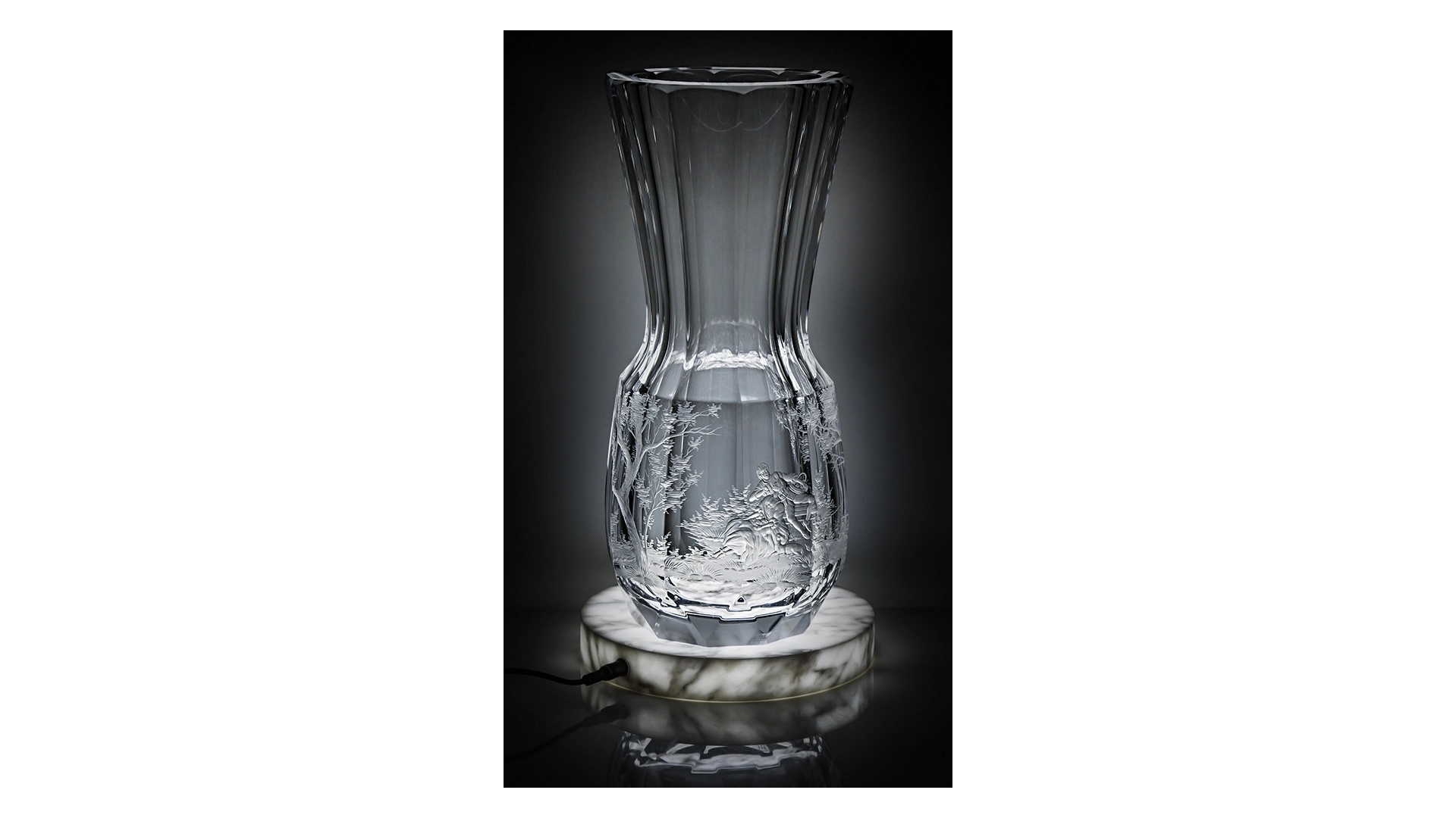 Пьедестал с ночным освещением Artishock Мраморный свет Bianco Carrara 19 см