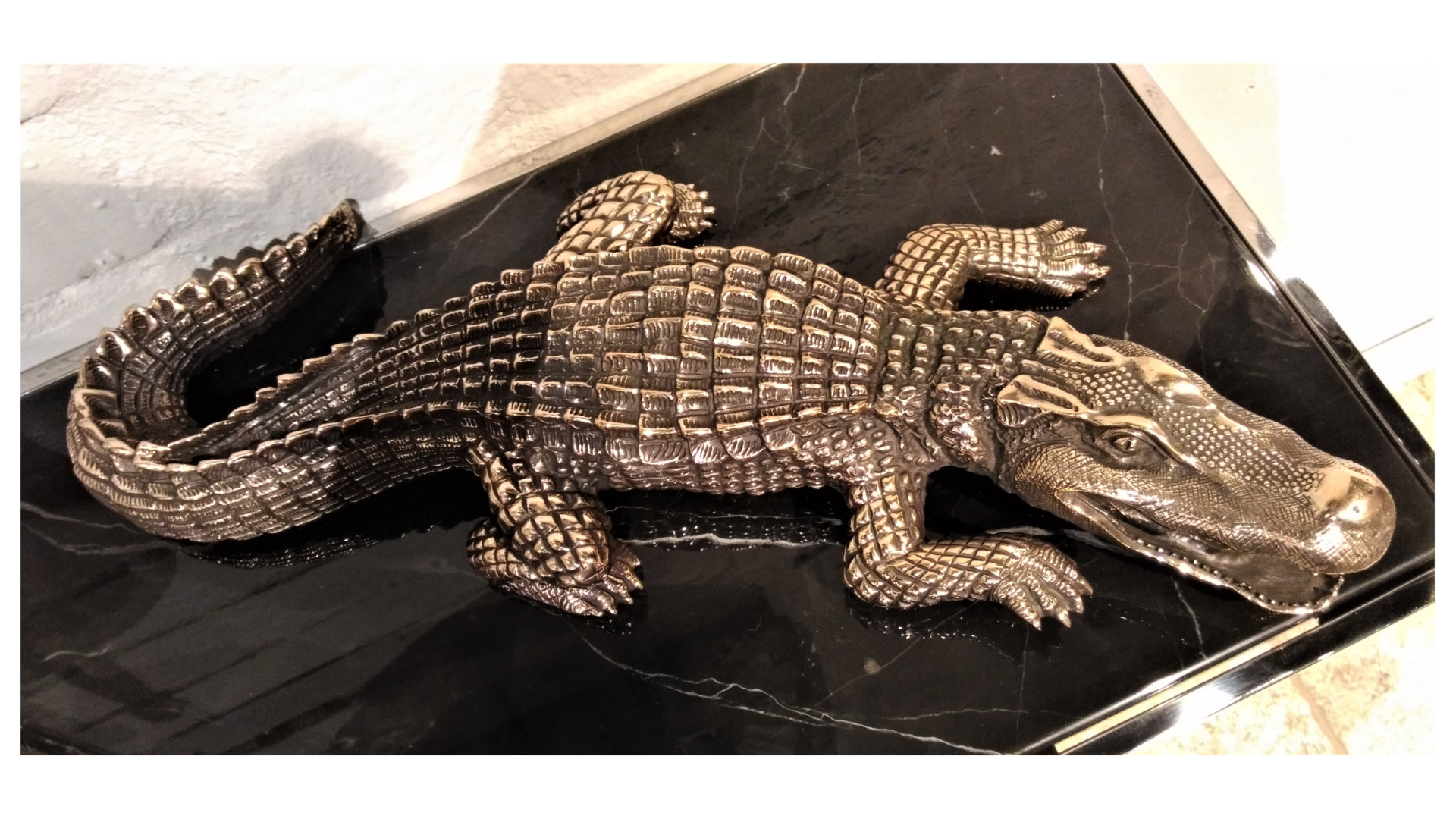 Статуэтка Yachtline Крокодил 43 см, латунь