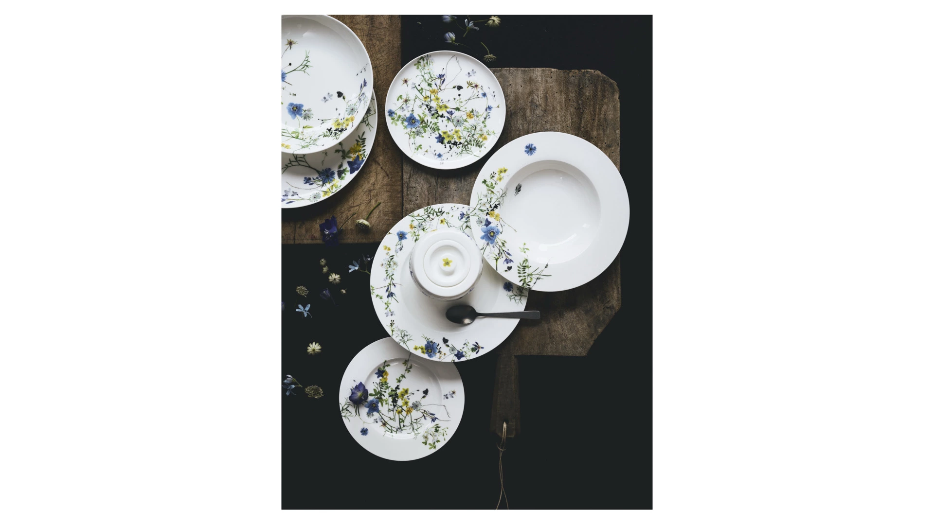 Блюдо сервировочное Rosenthal Альпийские цветы 32 см, фарфор костяной