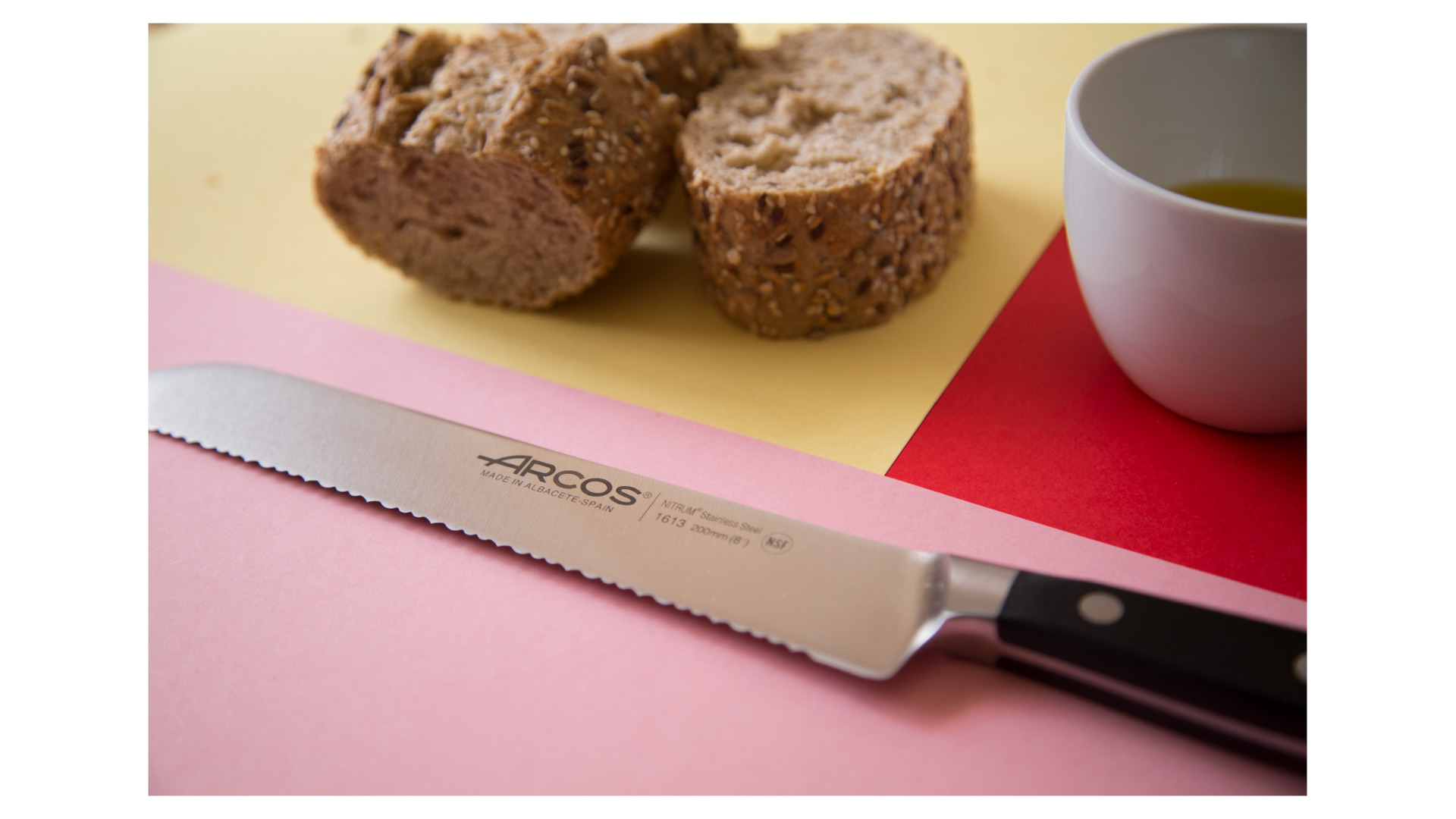 Нож для хлеба Arcos Manhattan 20см, кованая сталь