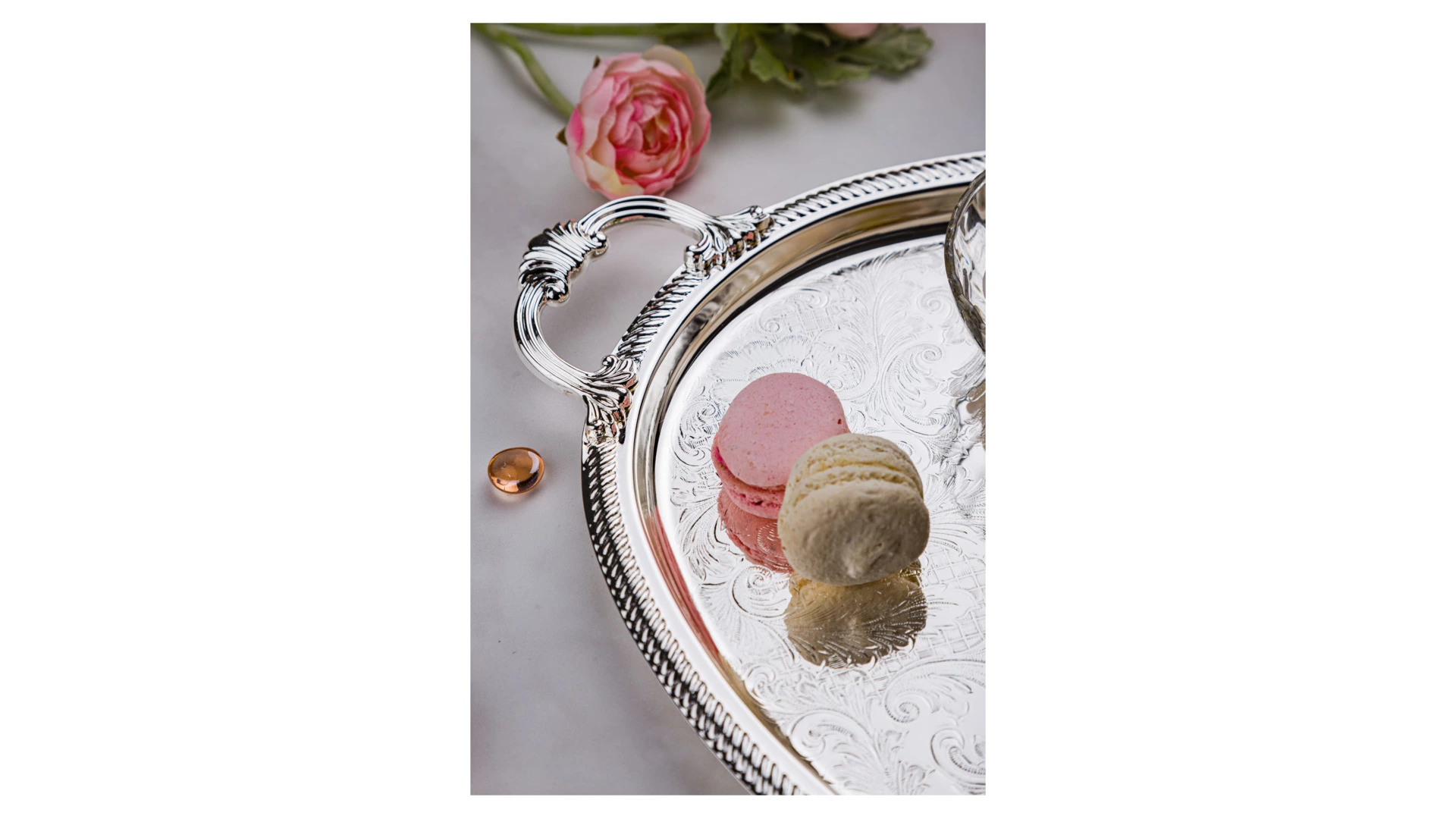 Поднос овальный с ручками Queen Anne 50х32 см