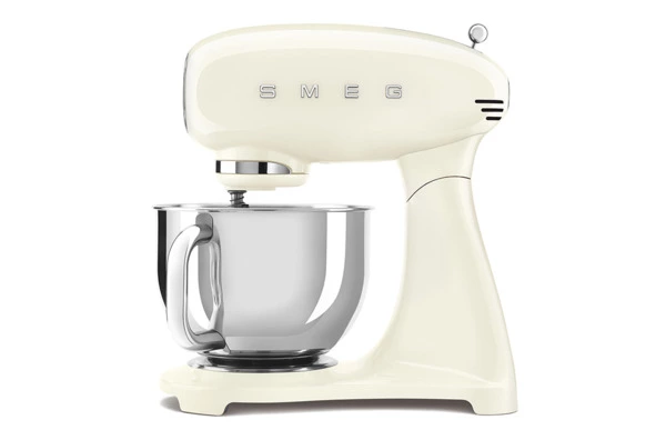 Миксер планетарный SMEG SMF03CREU, 800 Вт, чаша стальная 4,8л, 3 насадки, алюминий литой, кремовый