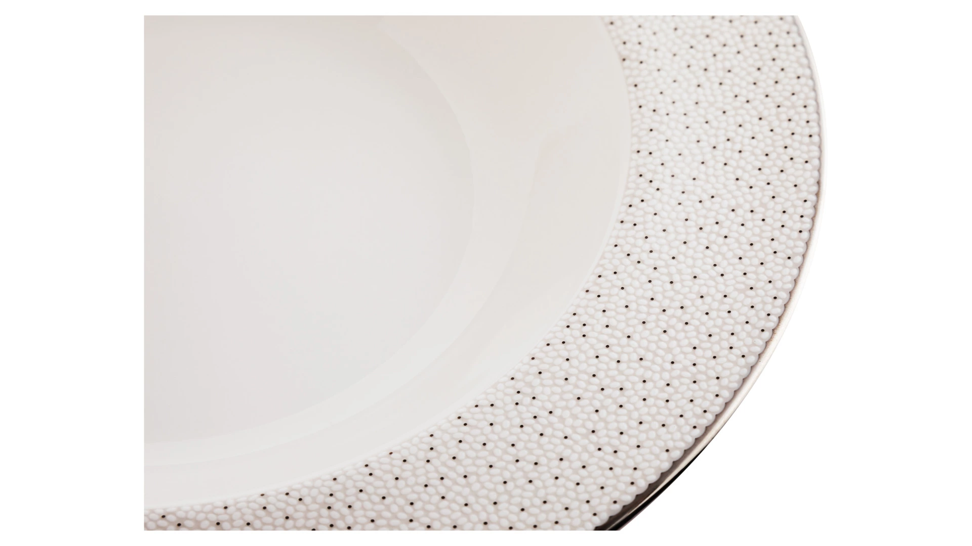 Тарелка закусочная Noritake Брум-стрит 22 см, фарфор костяной