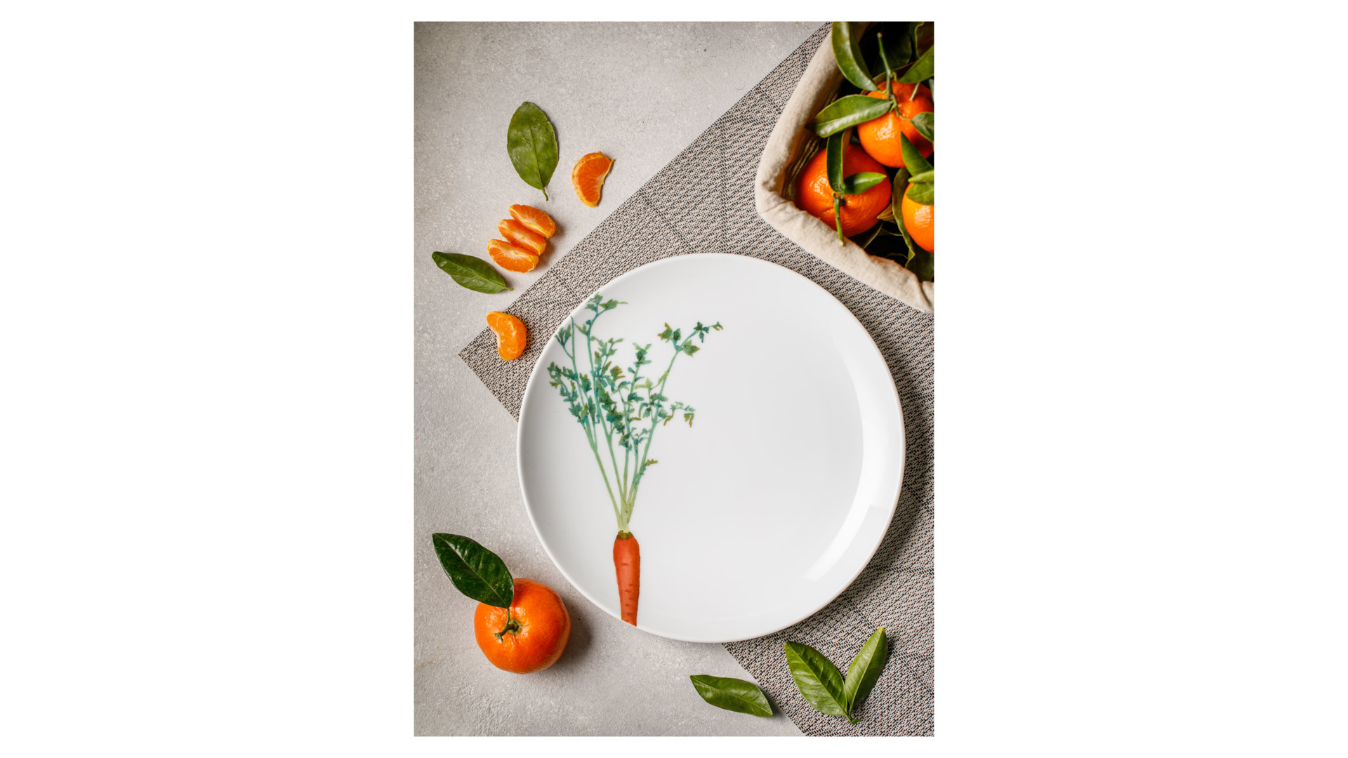 Тарелка закусочная Noritake Овощной букет Морковка 24 см, фарфор