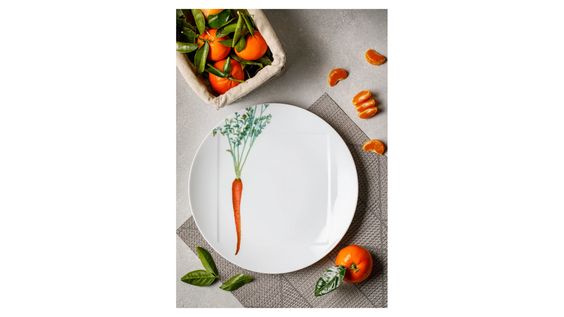 Тарелка обеденная Noritake Овощной букет Морковка 27 см, фарфор