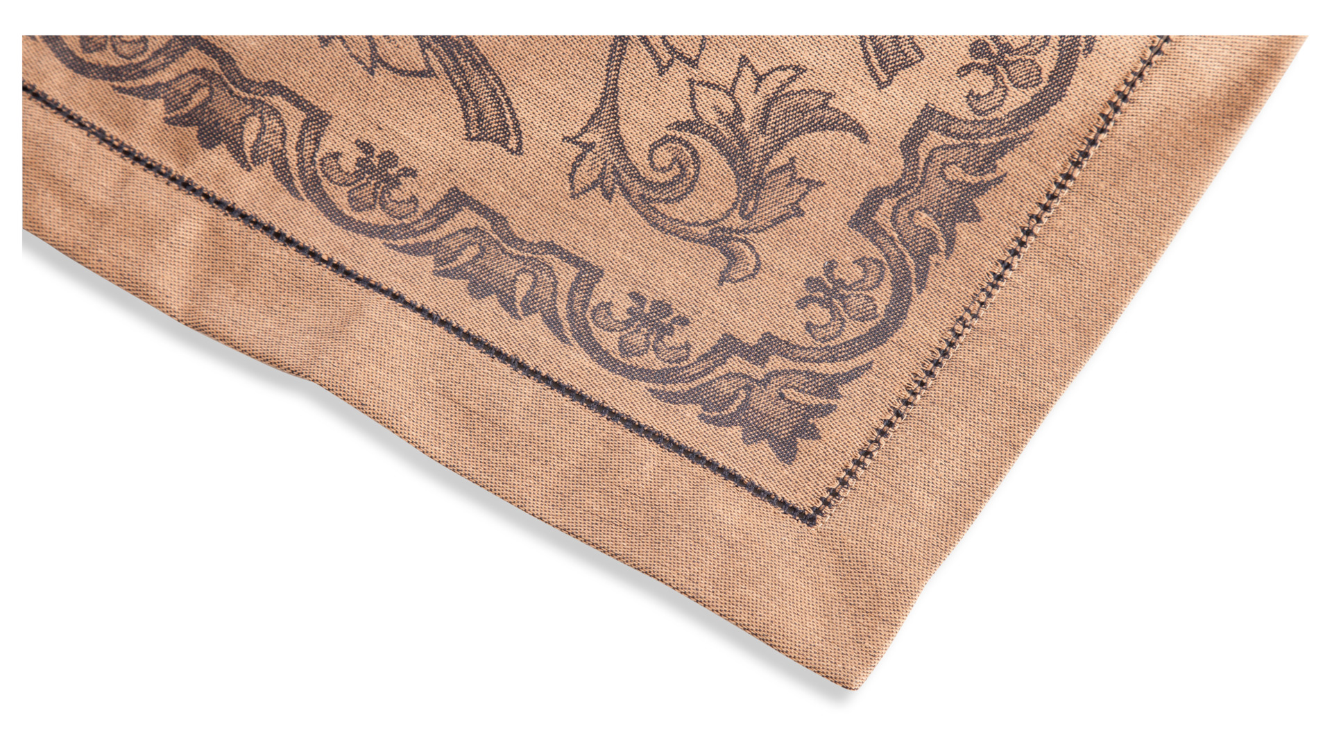 Скатерть виктория яковлевский жаккард. Скатерть жаккардовая "karna" kardea прямоугольная 150х220 см. Салфетки для уборки master house. Парча и гобелен одежда. Гобелен костюмный.