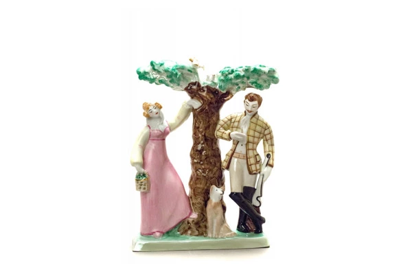 Скульптура Дулевский фарфоровый завод Барышня-крестьянка, фарфор