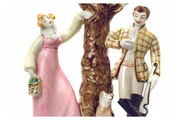 Скульптура Дулевский фарфоровый завод Барышня-крестьянка, фарфор