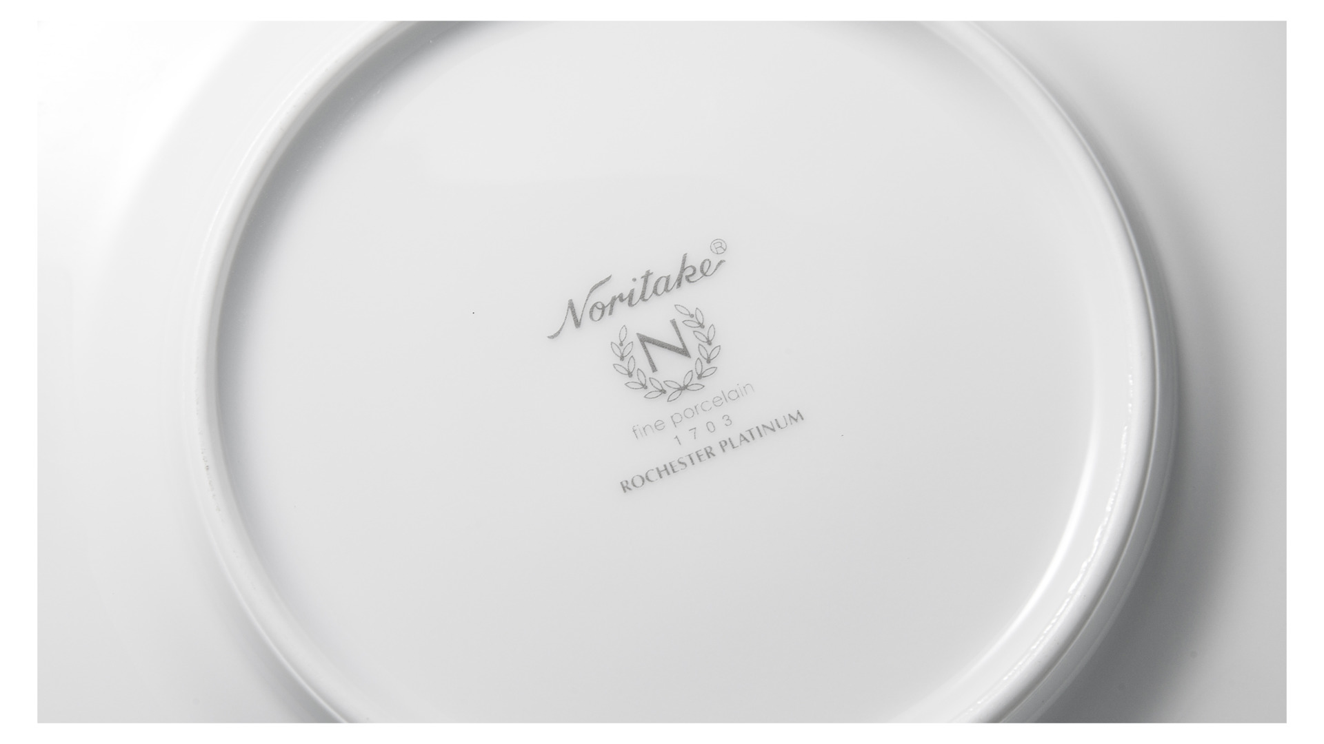 Тарелка десертная Noritake Рочестер Платиновый кант 16 см