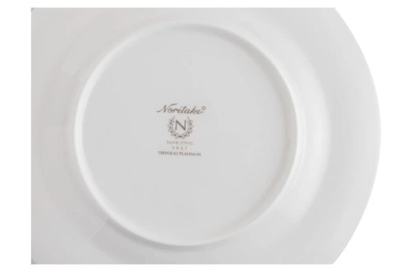 Тарелка пирожковая Noritake Трефолио, платиновый кант 16,7 см, фарфор костяной