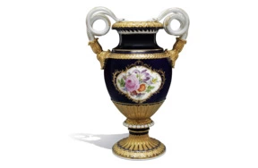Ваза Meissen со змеиными ручками Meissen Цветочный букет 39 см