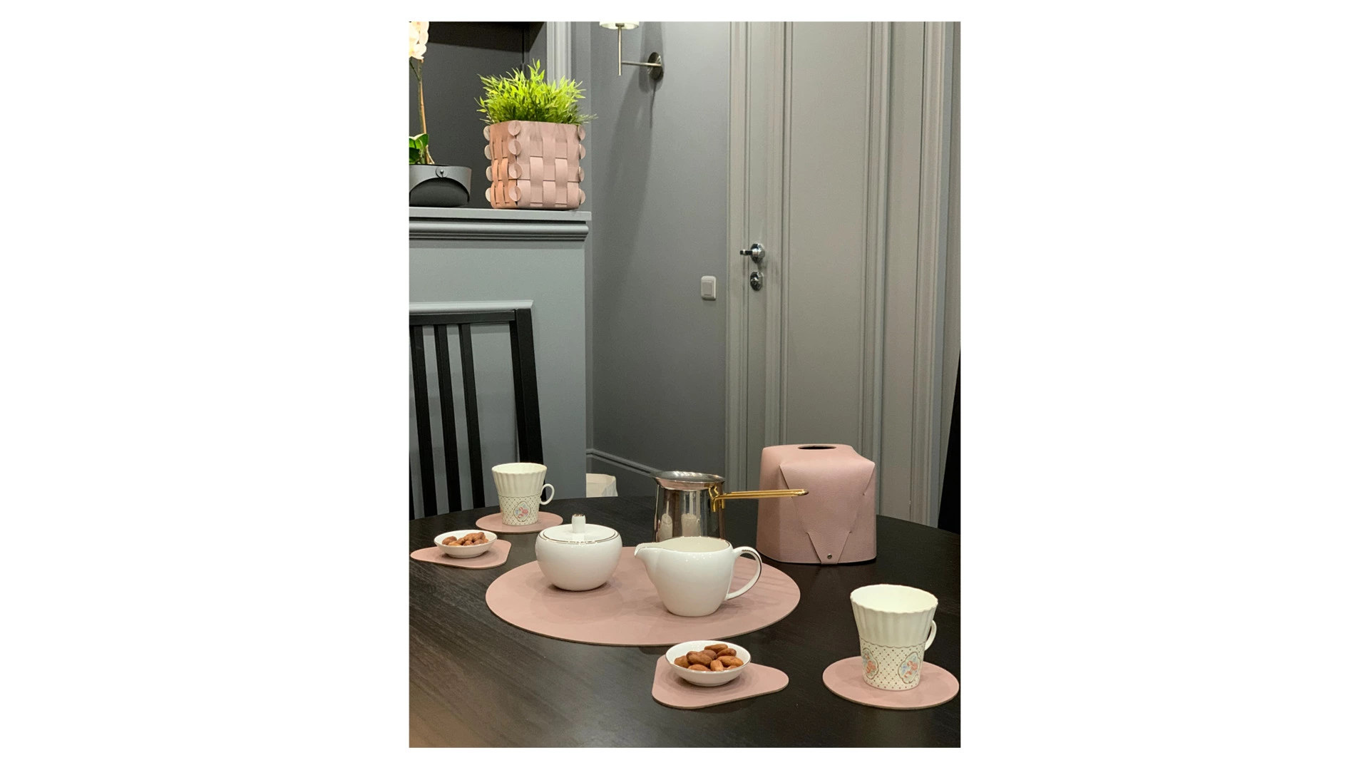 Плейсмат круглый двусторонний ADJ 40 см, кожа натуральная, пепельная роза