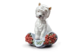 Статуэтка "Весёлый характер" (гвоздики)