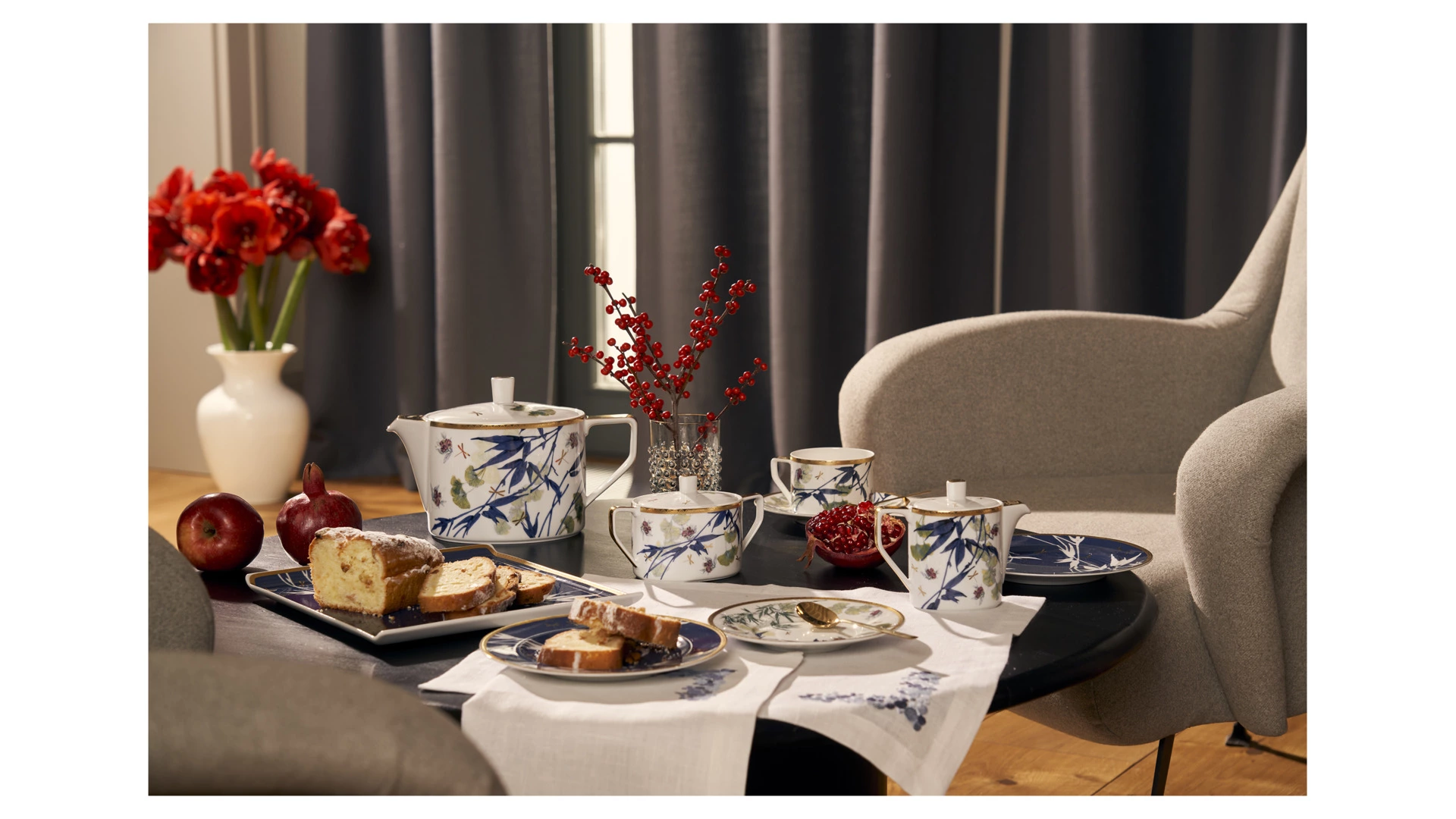 Тарелка десертная Rosenthal Турандот 18 см, фарфор, синий, золотой кант