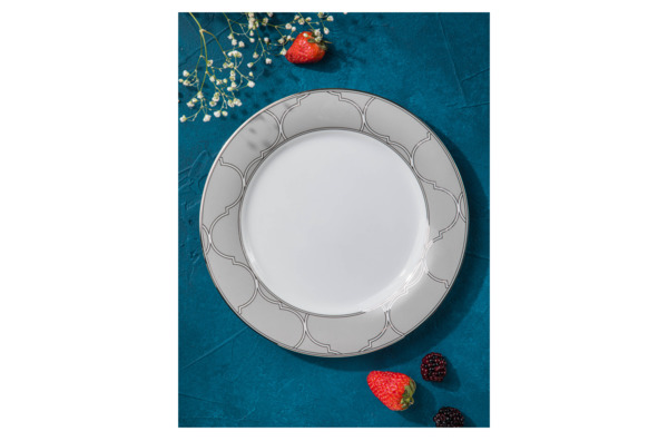 Тарелка акцентная Noritake Царский дворец, платиновый кант 23 см, фарфор