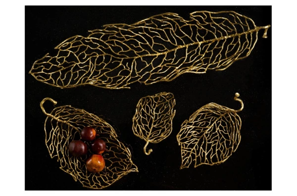 Блюдо Michael Aram Осенние листья 32 см, латунь