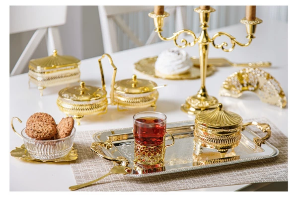 Поднос прямоугольный с ручками Queen Anne 40х25 см, ручки - золотой цвет, сталь