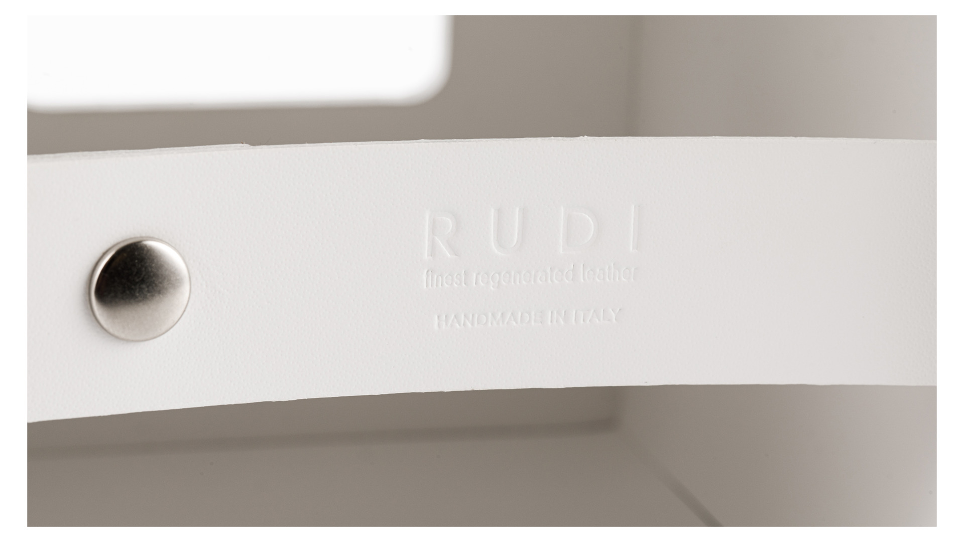 Салфетница квадратная Rudi Нарцисо 14х14 см, белая