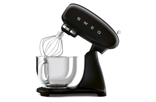 Миксер планетарный SMEG SMF03BLEU, 800 Вт, чаша стальная 4,8л, 3 насадки, алюминий литой, черный