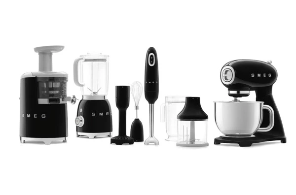 Миксер планетарный SMEG SMF03BLEU, 800 Вт, чаша стальная 4,8л, 3 насадки, алюминий литой, черный