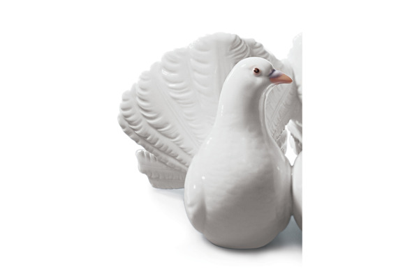 Фигурка Lladro Пара голубей 19x12 см, фарфор