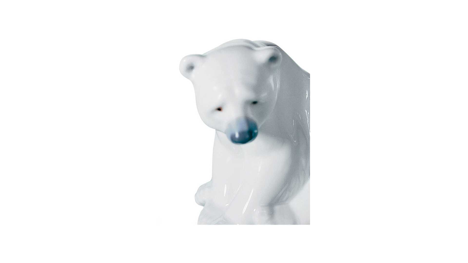 Фигурка Lladro Белый медведь III 8x9 см, фарфор